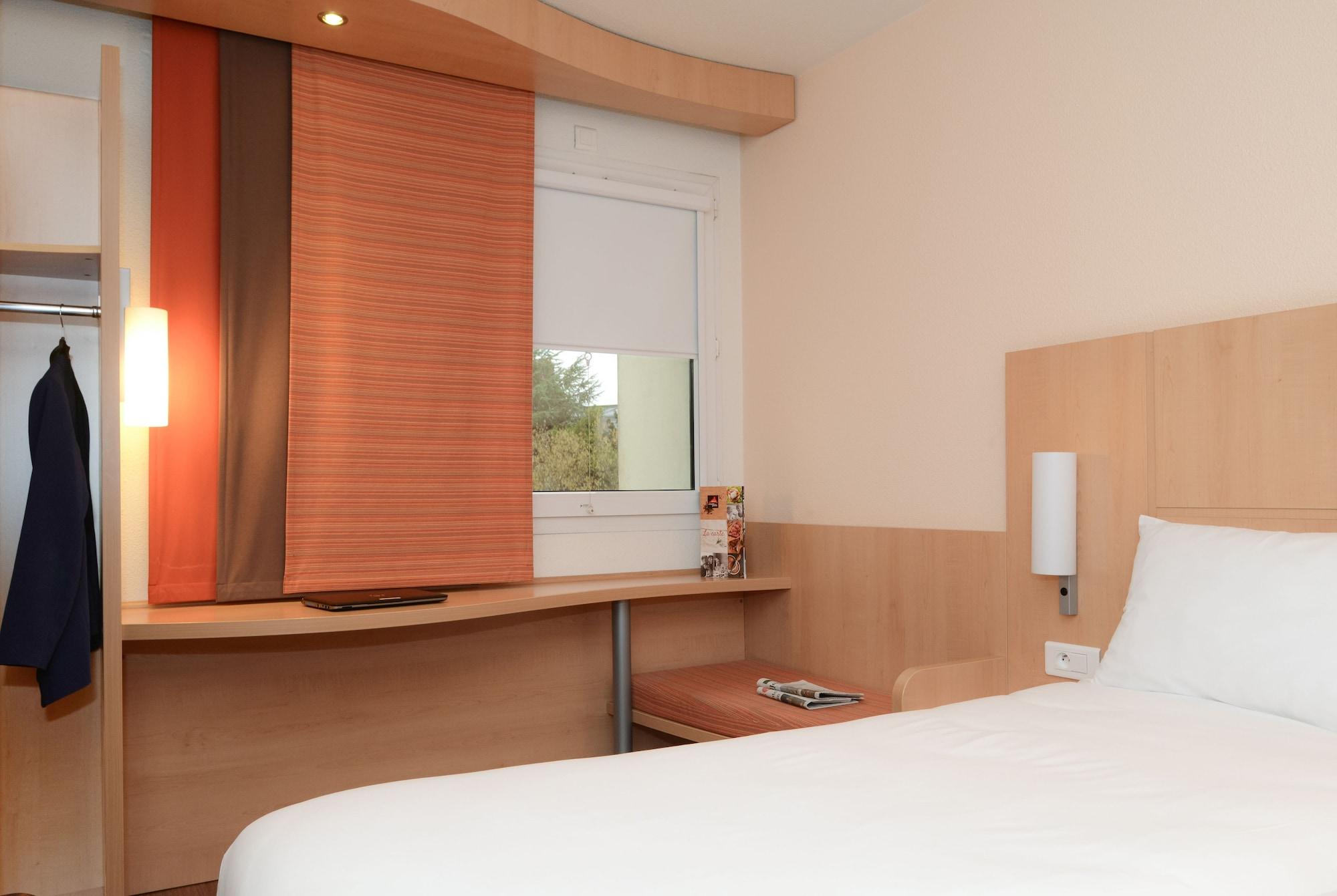 Hotel Ibis Port De Plaisance Caen Exteriér fotografie