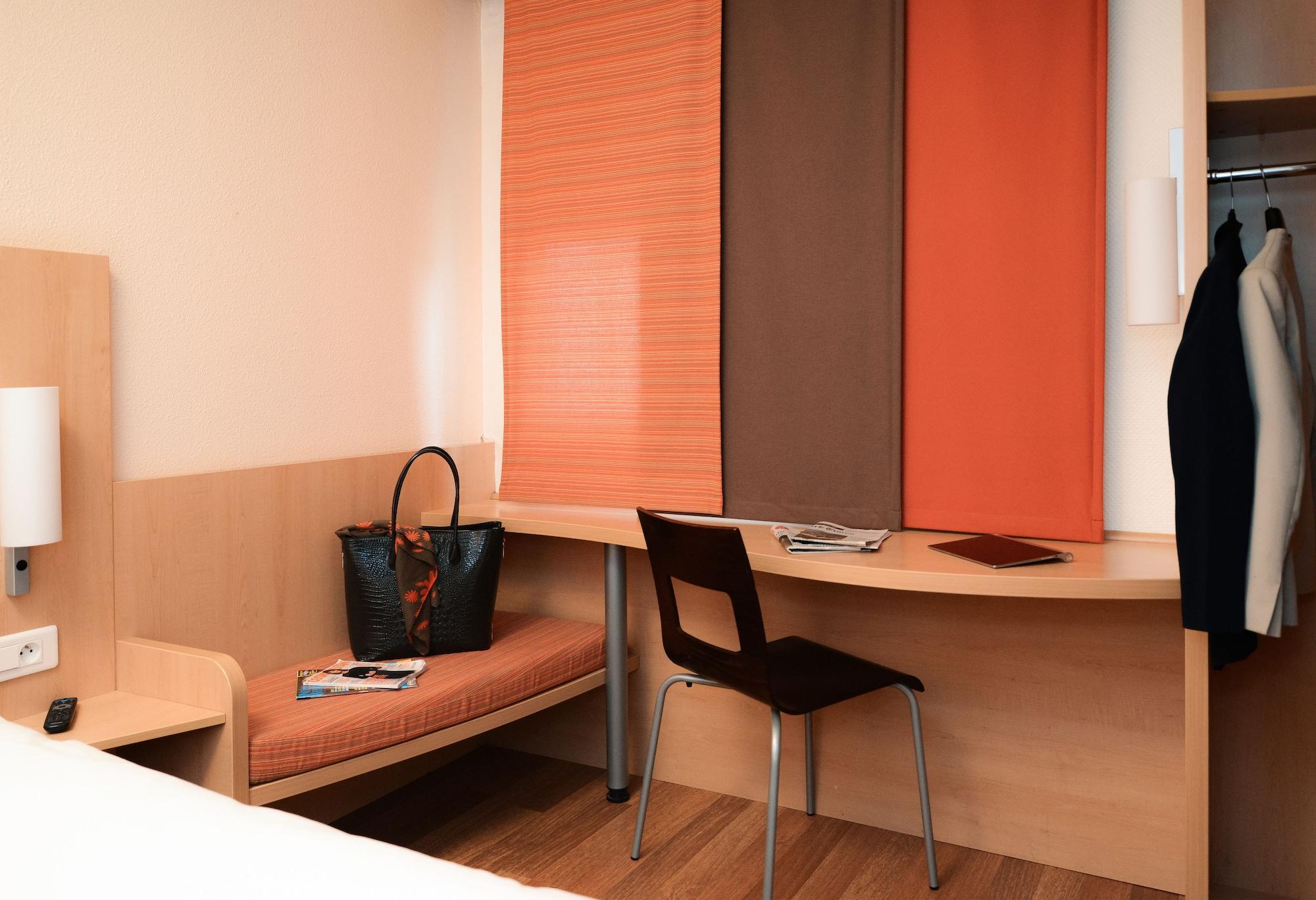 Hotel Ibis Port De Plaisance Caen Exteriér fotografie