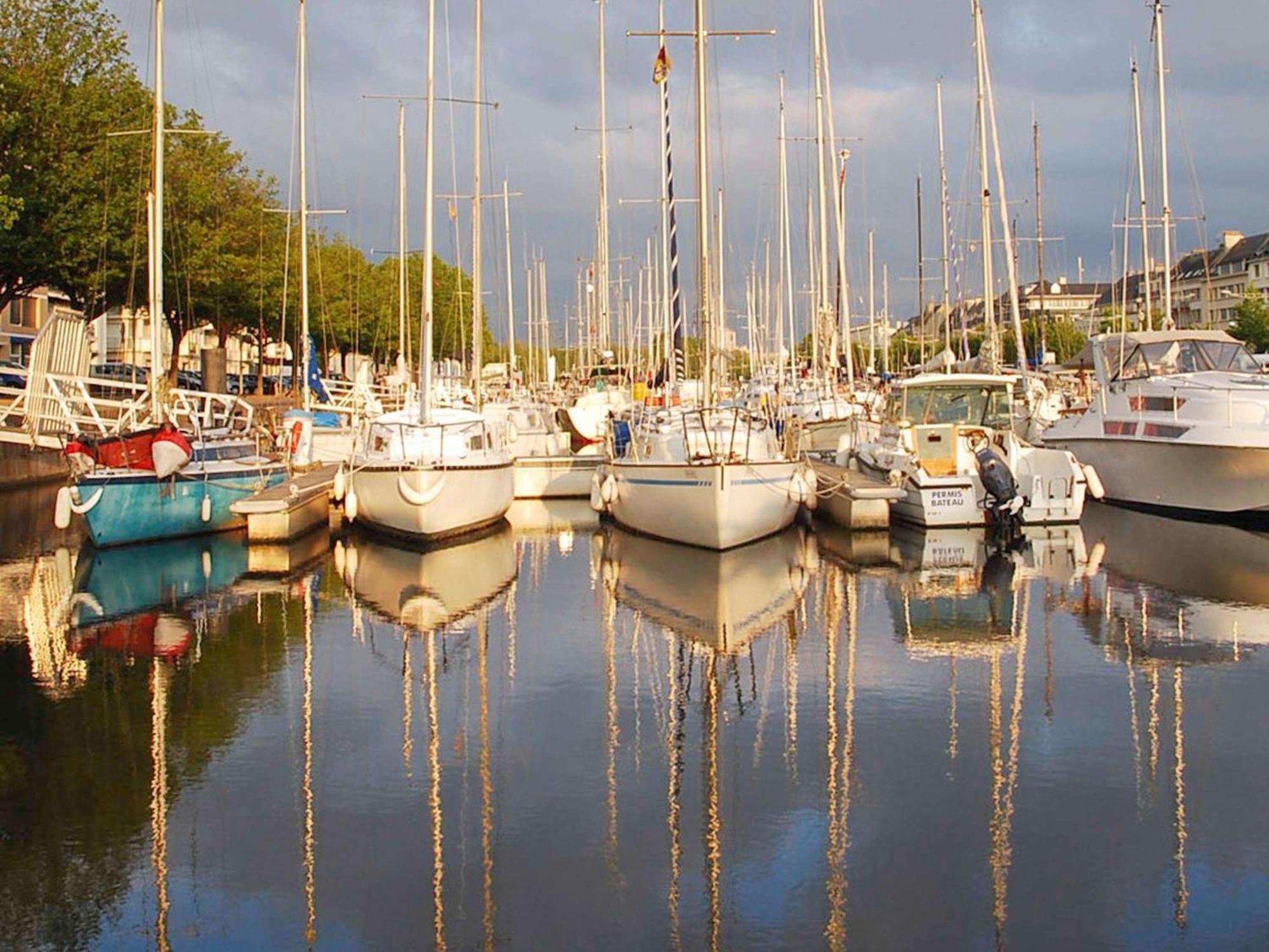 Hotel Ibis Port De Plaisance Caen Exteriér fotografie